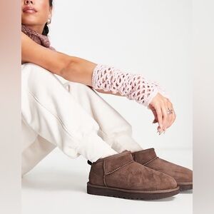 NWT Ugg Ultra Mini Boots